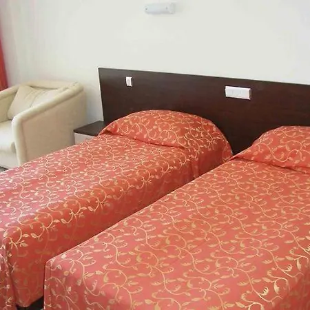 Coral Beach Apartment
